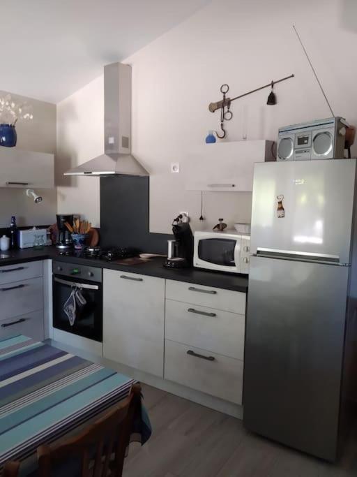 La Maison Bleue Grane Экстерьер фото